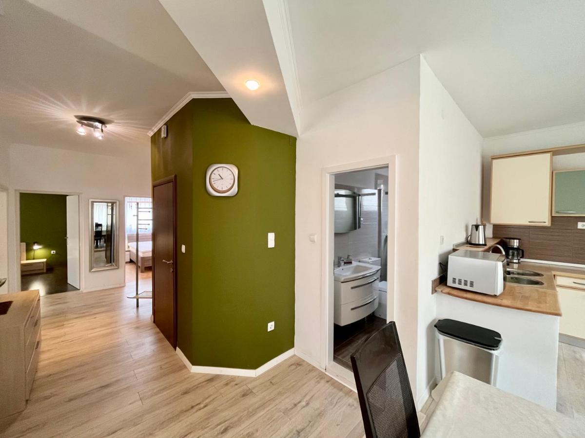 Apartments Rino โวดีเซ ภายนอก รูปภาพ