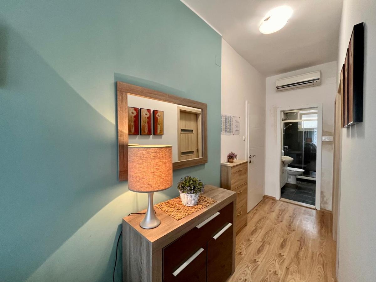 Apartments Rino โวดีเซ ภายนอก รูปภาพ