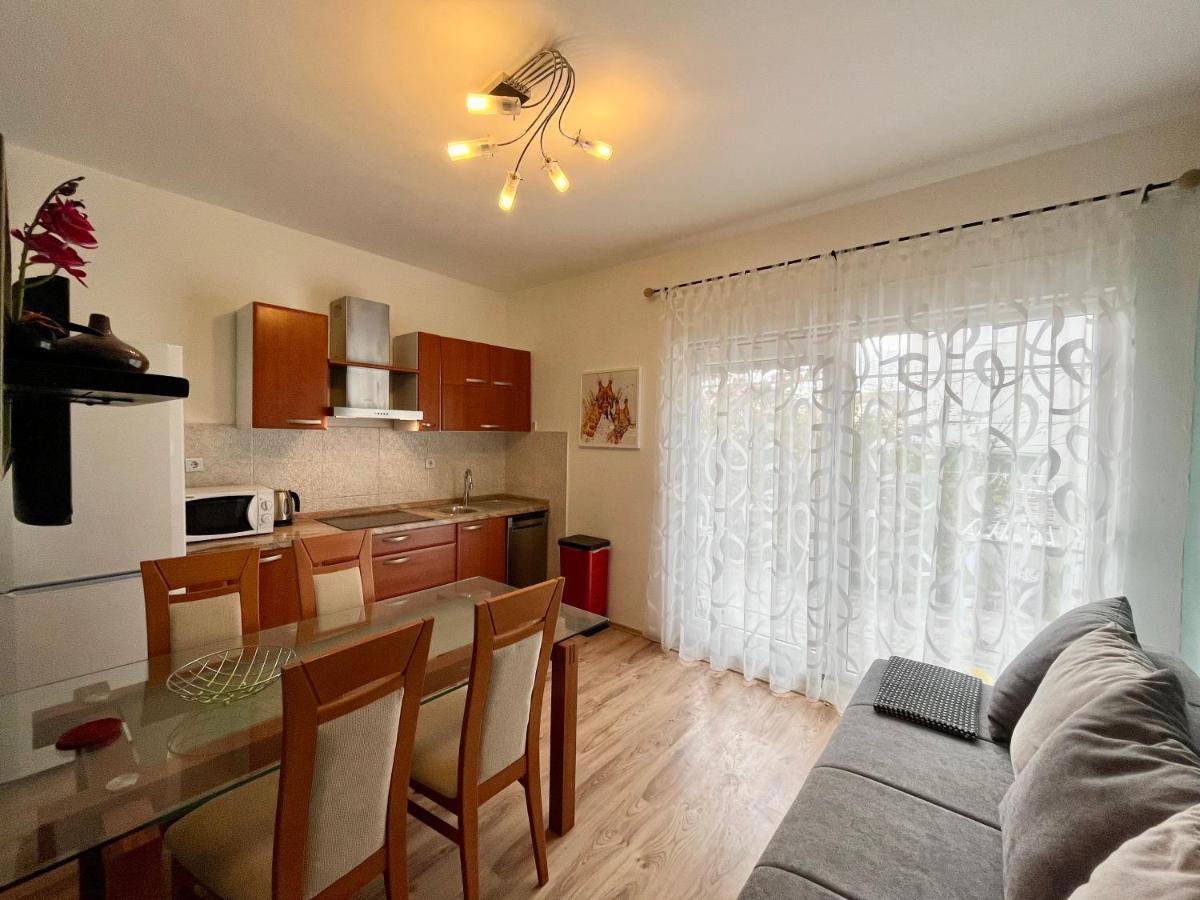 Apartments Rino โวดีเซ ภายนอก รูปภาพ
