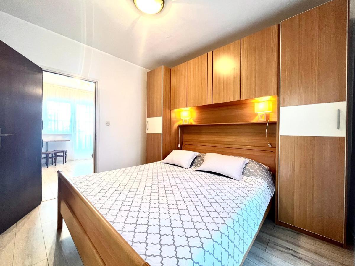 Apartments Rino โวดีเซ ภายนอก รูปภาพ